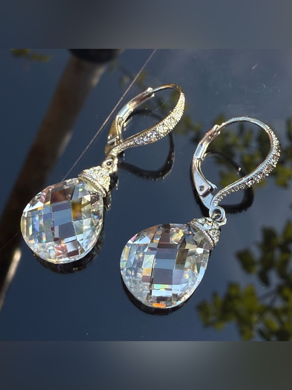 ✨ Gorgeous Crystal Teardrop Dangle Leverback Earrings ✨